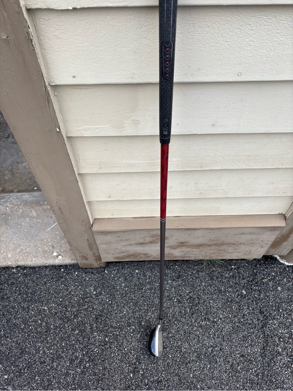 Ping Men's Golf Hybrid 20-27 Degree-Regular Shaft in Black and Red